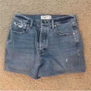 Abercrombie & Fitch high waisted dad shorts